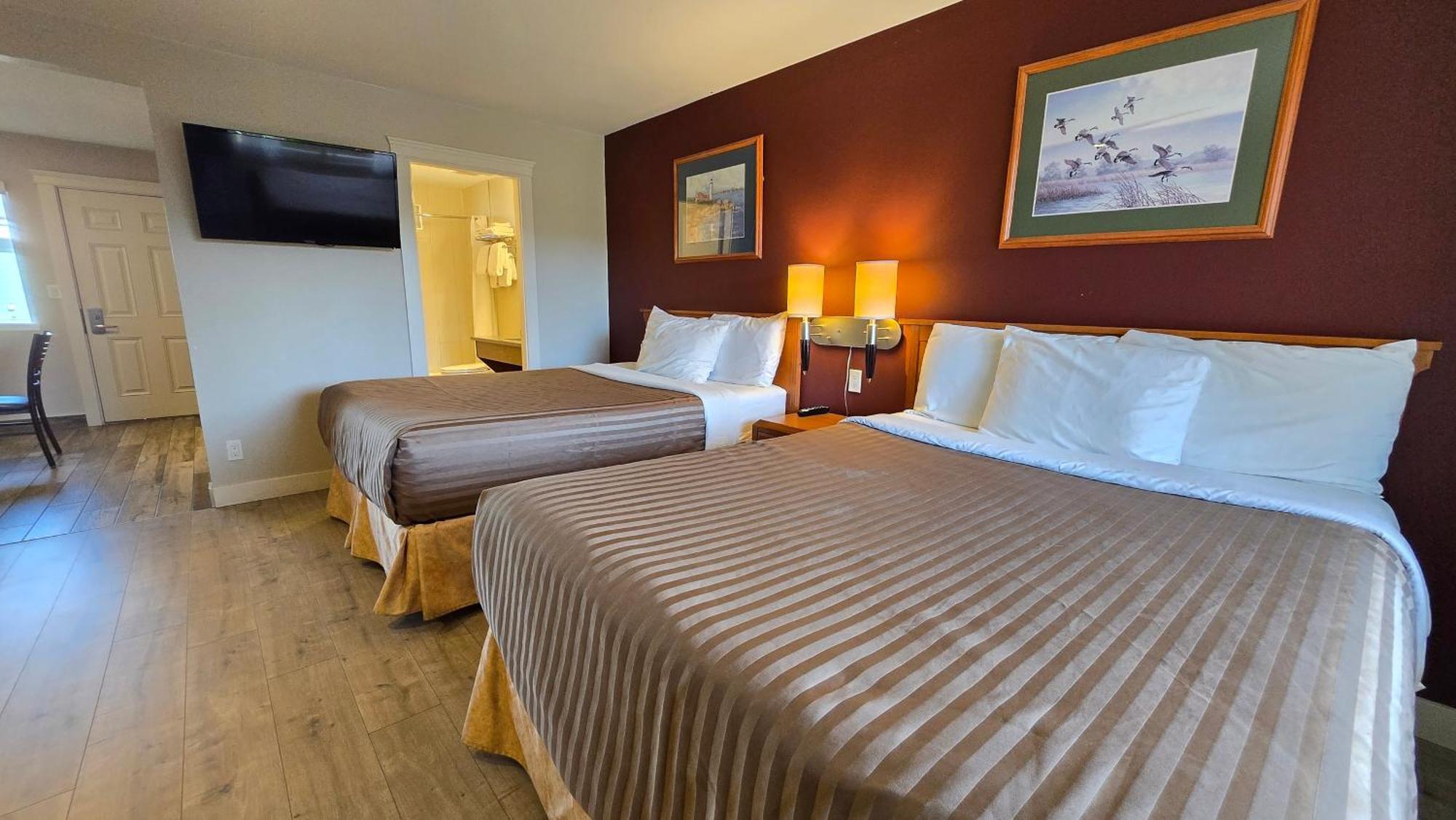 Sahara Courtyard Inn & Suites Osoyoos Εξωτερικό φωτογραφία