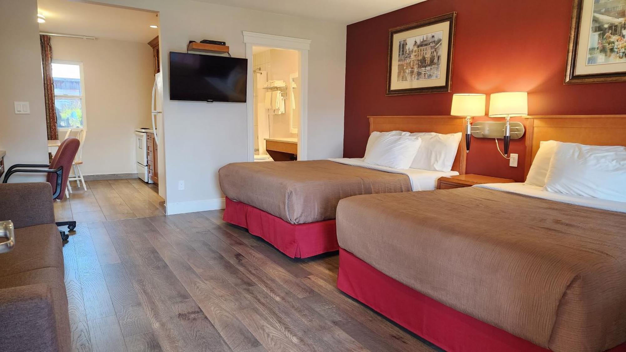 Sahara Courtyard Inn & Suites Osoyoos Εξωτερικό φωτογραφία